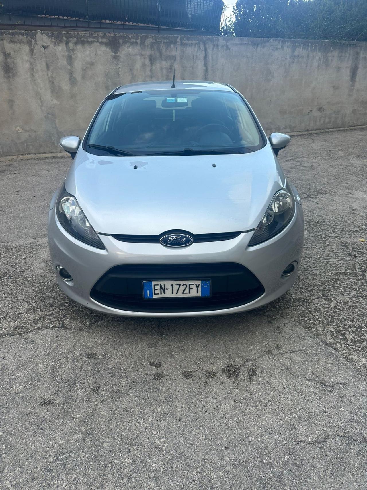 Ford Fiesta 1.2 82 CV 5 porte Titanium GPL Motore Nuovo