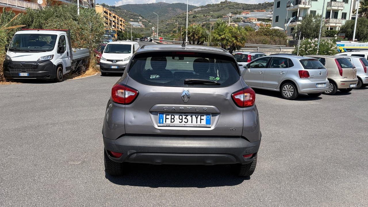 Renault Captur dCi 8V 90 CV EDC Start&Stop Energy Iconic