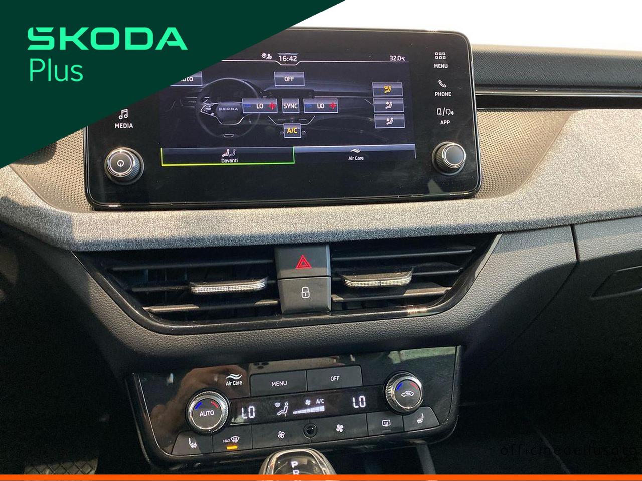 Skoda Kamiq 1.0 tsi 115cv black dots dsg