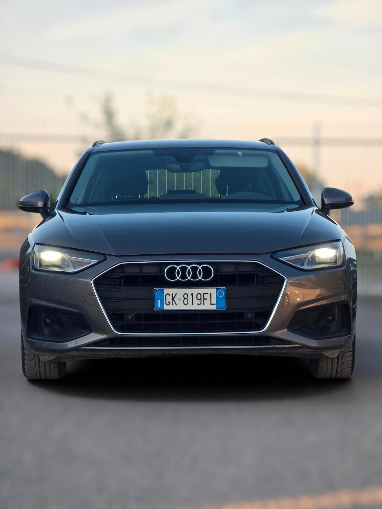 Audi A4 Avant 40 TDI S tronic Business