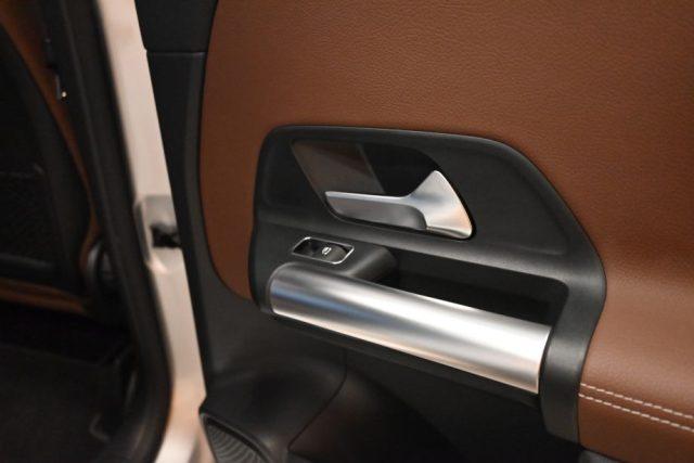 MERCEDES-BENZ B 180 NUOVA d AUTOMATICA SPORT PLUS NAVI CAM 17"LED TEL!