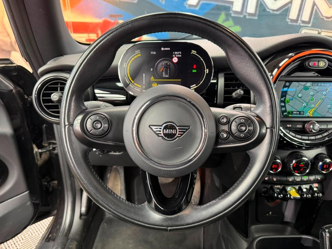 Mini Cooper SE XL (934)