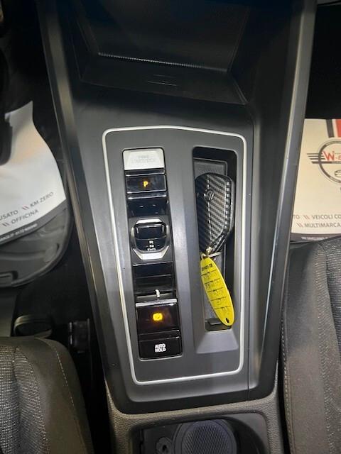 Volkswagen Golf 1.0 eTSI EVO DSG Life HYBRID