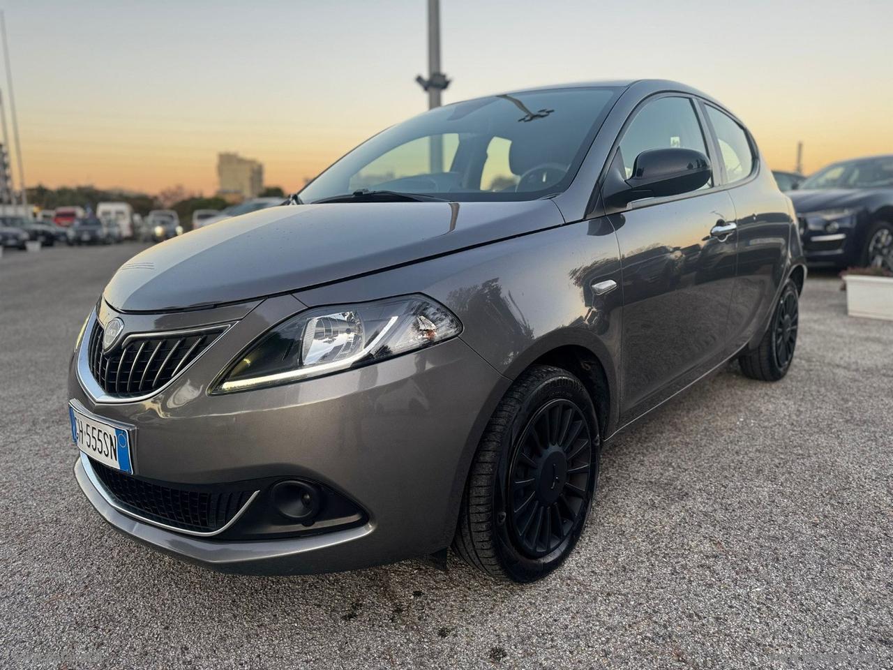 LANCIA Ypsilon 1.0 FireFly 5p.S&S Hybrid Silver