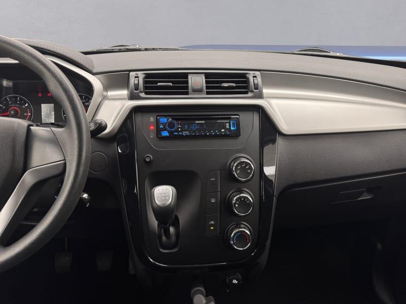 MAHINDRA KUV100 K6+