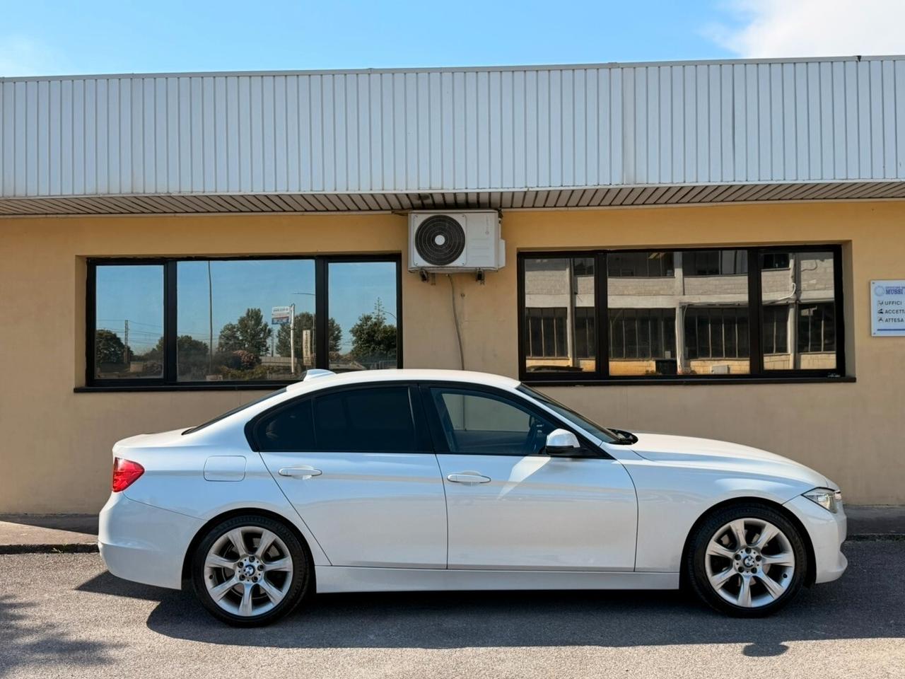 Bmw 330 330dA Luxury