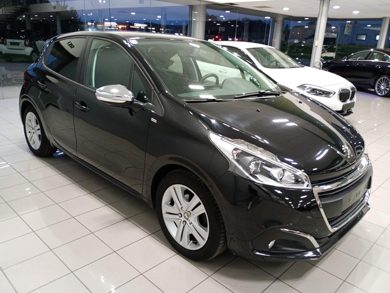 Peugeot 208 PURE TECH 82CV 5P STYLE - NEOPATENTATI