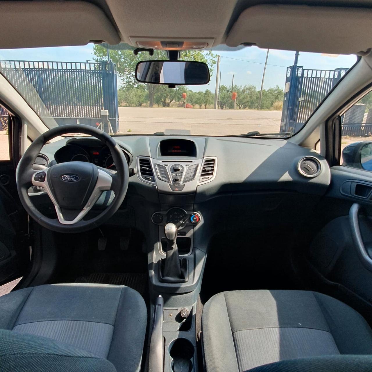 Ford Fiesta 1.4 TDCi 70CV 5 porte