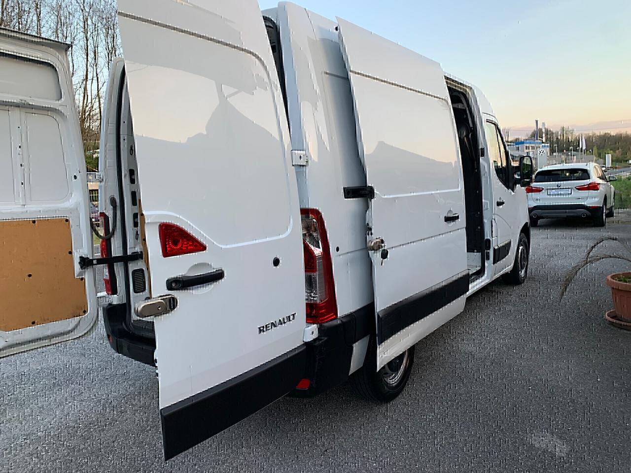 Renault Master T33 2.3 dCi 135 PM-TA Furgone Ice Plus