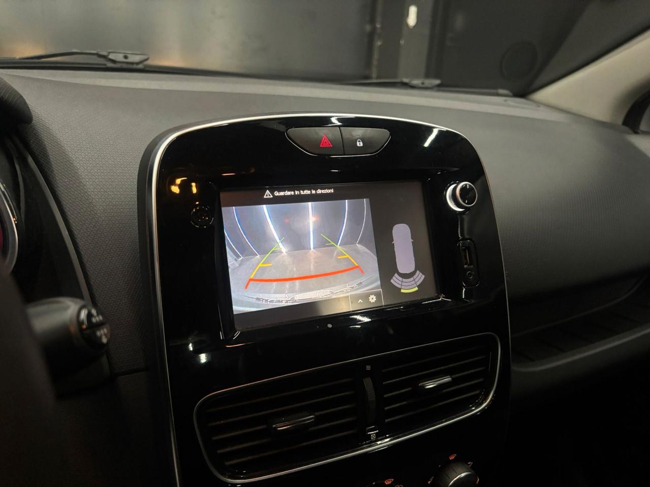 Renault Clio 0.9 TCe 12V 90CV Start&Stop 5 porte Energy Duel2