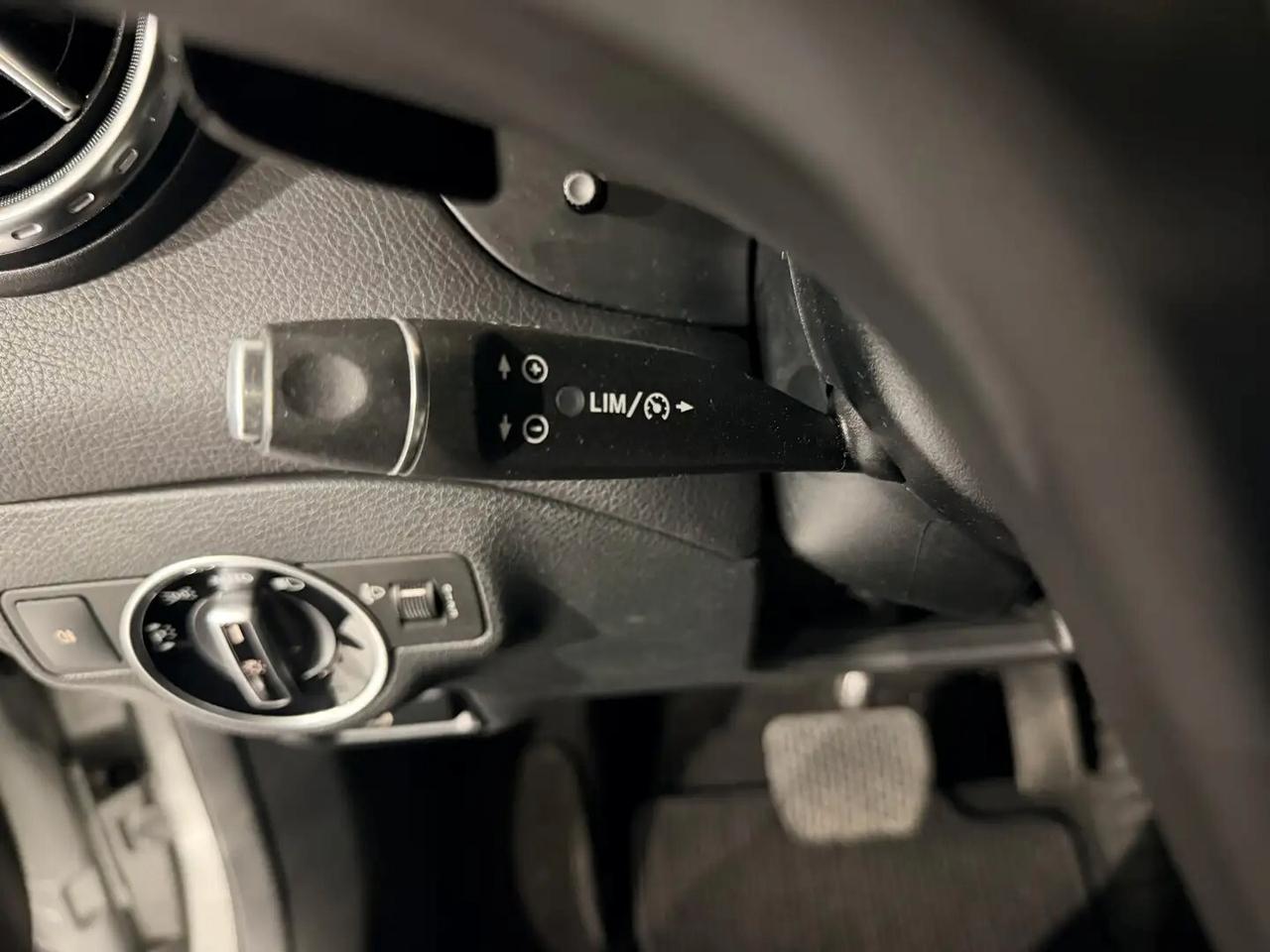 Mercedes-benz GLA 180 d Automatic Premium