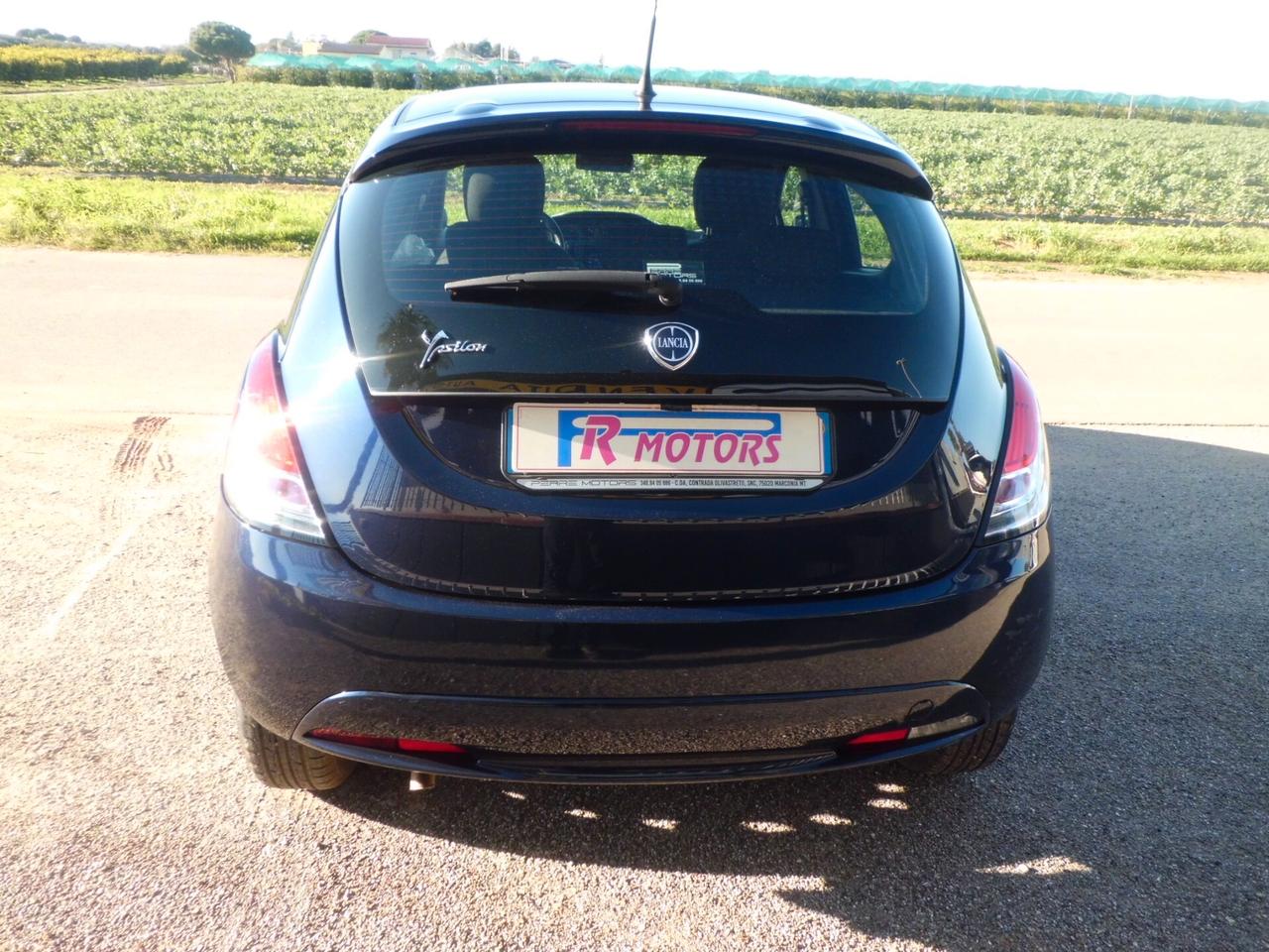 Lancia Ypsilon 1.2 69 CV 5 porte GPL Ecochic Platinum
