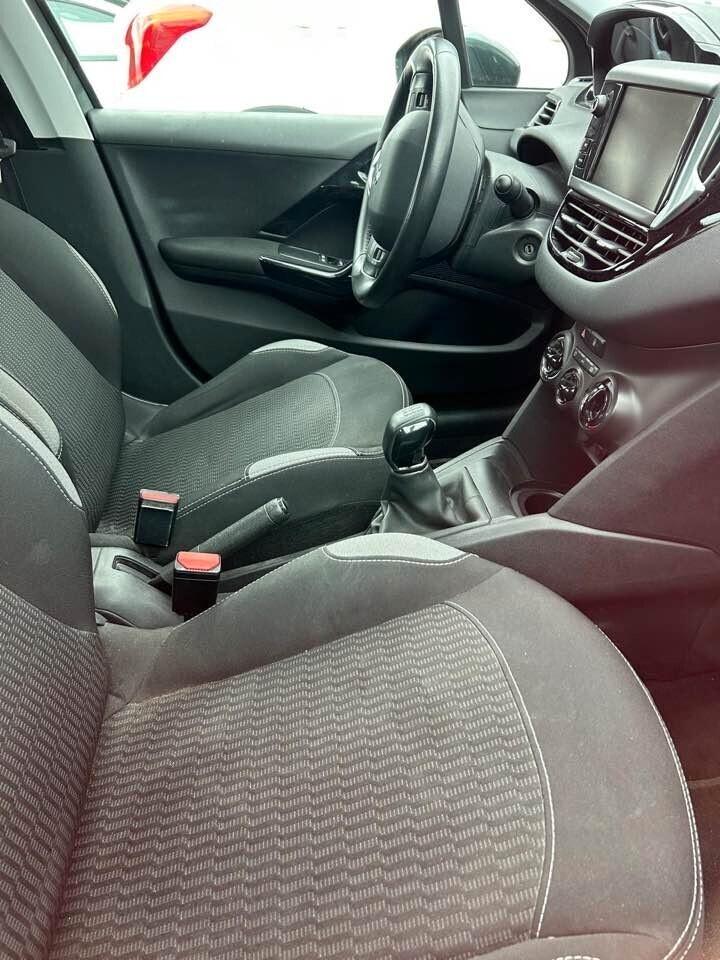 Peugeot 208 PureTech 82 5 porte Allure OK NEO PATENTATI