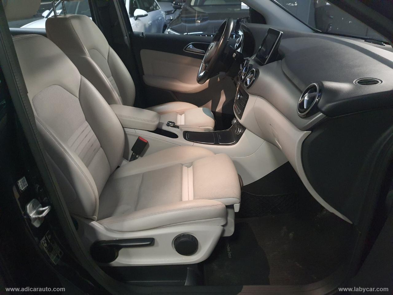 MERCEDES-BENZ B 180 d Automatic Premium