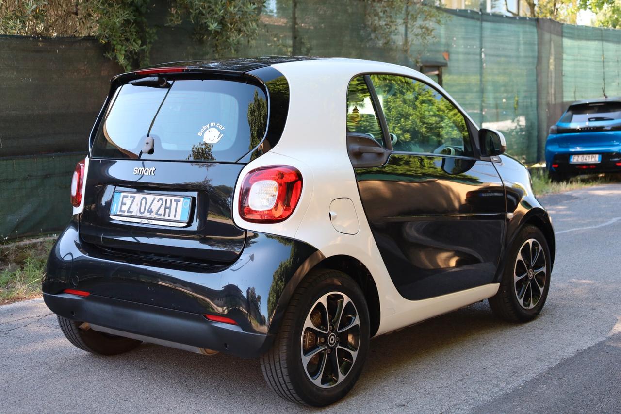 Smart ForTwo 1000 62 kW coupé passion 1.0 MANUALE