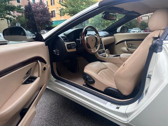 MASERATI GranCabrio 4.7 V8-Full Optional