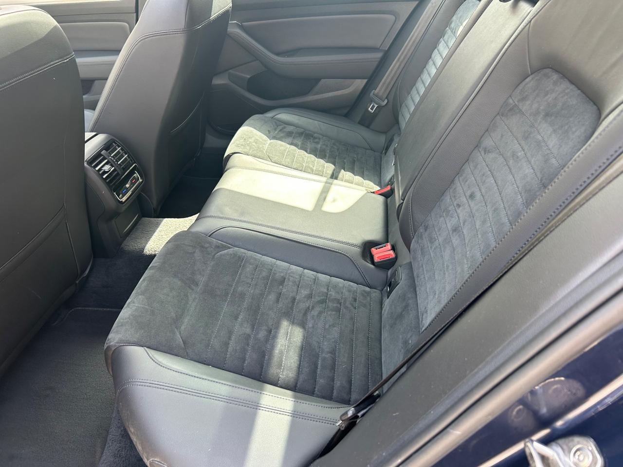 Volkswagen Passat Variant 2.0 TDI 190 CV DSG Highline BlueMotion Tech.