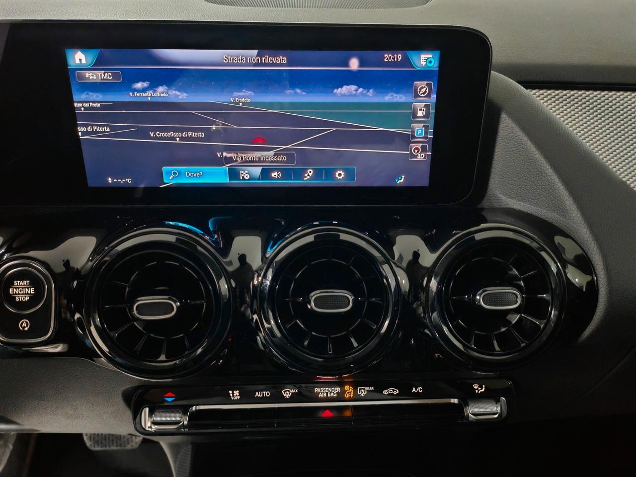 Mercedes-benz GLA 180d navig cam led 2022