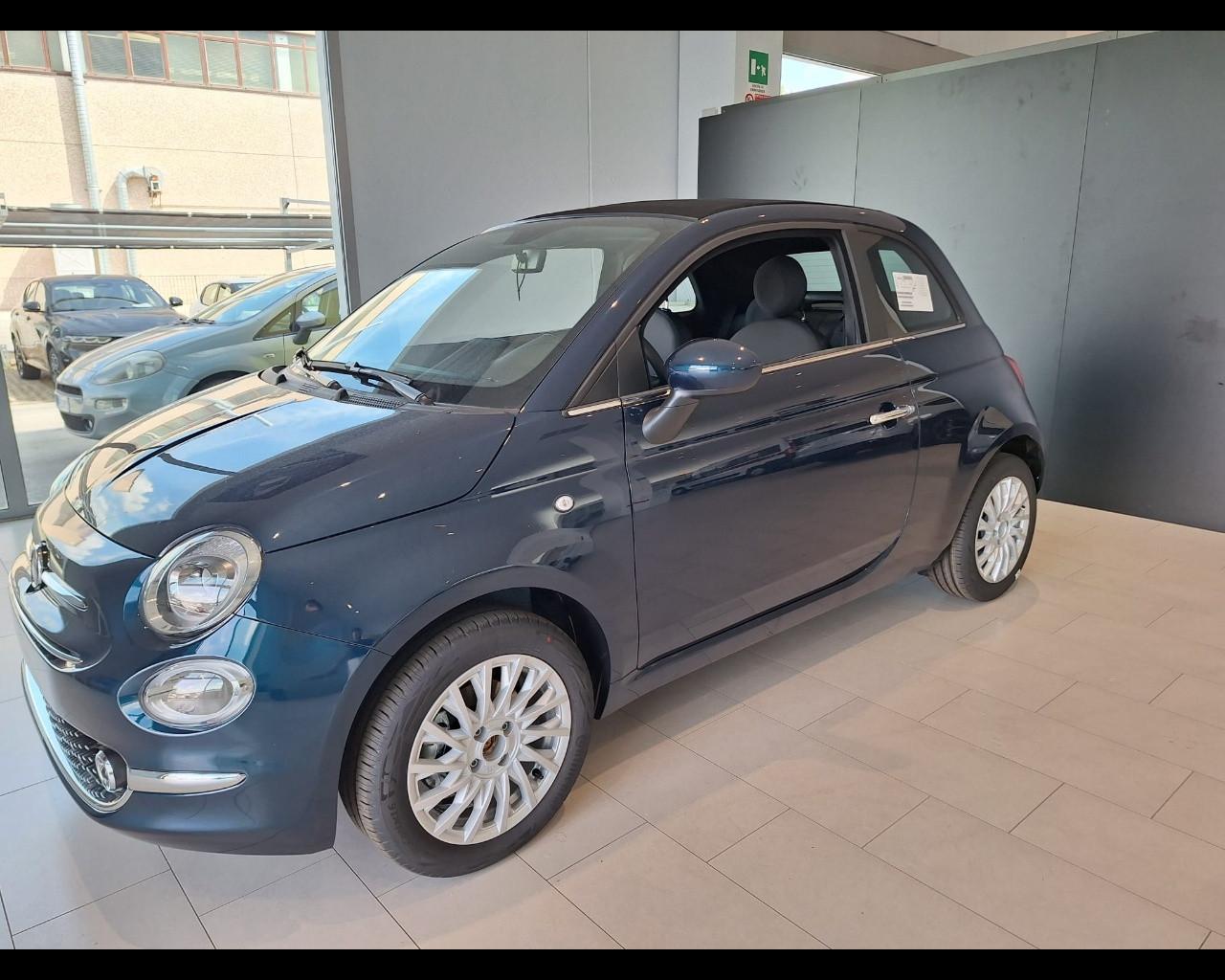 FIAT 500 (2015-->) - 500 C 1.0 Hybrid Dolcevita