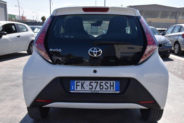 TOYOTA Aygo 1.0 VVT-i 69 CV 5 porte x-cool TSS