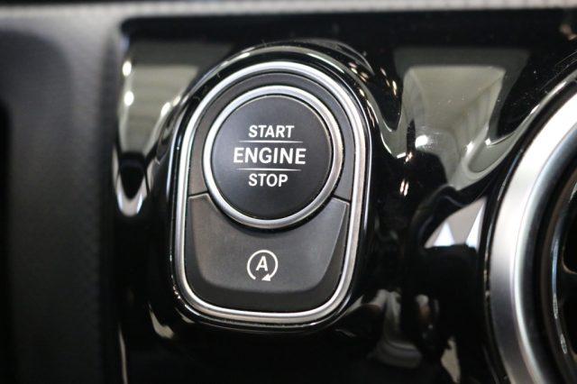 MERCEDES-BENZ A 180 Automatic Sport
