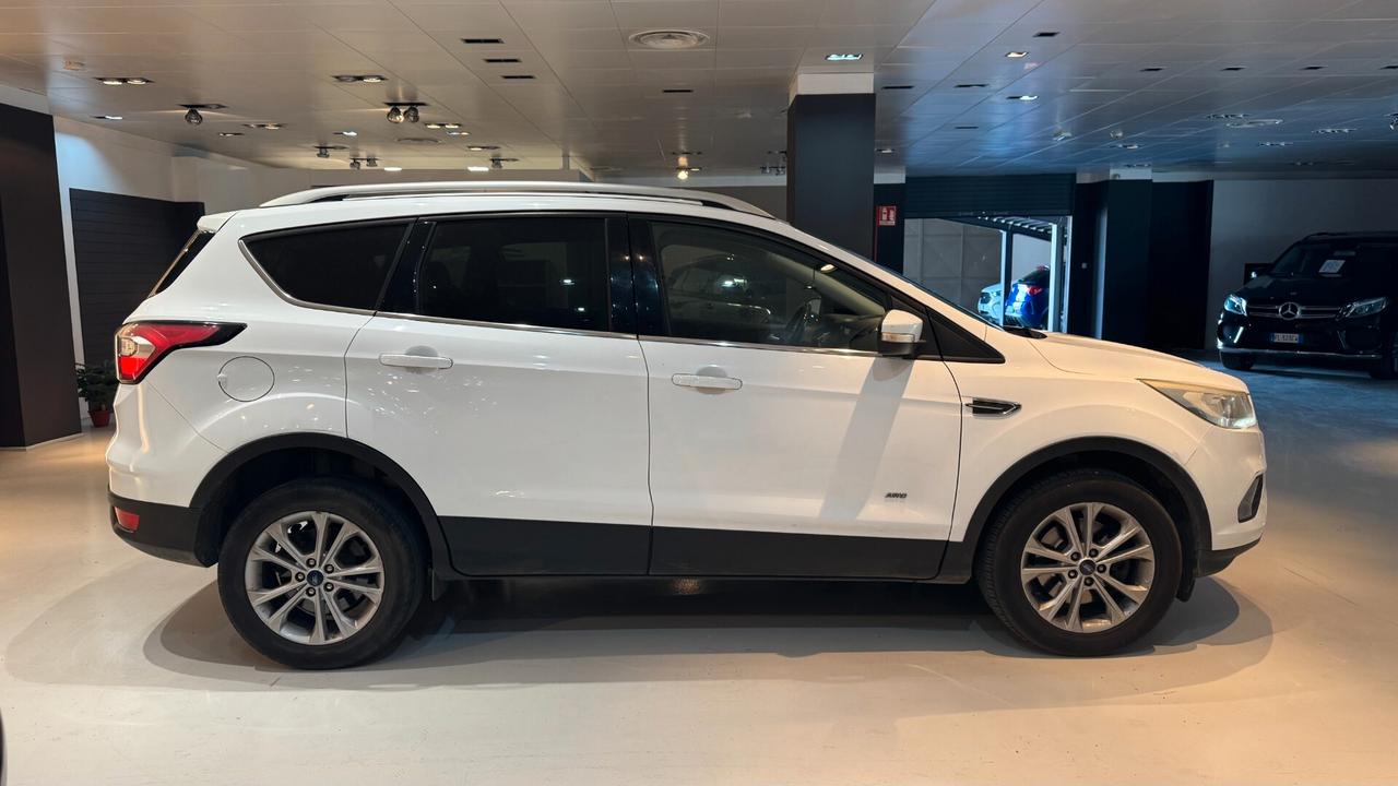 FORD KUGA 2.0 D 150CV 4wd- 2017