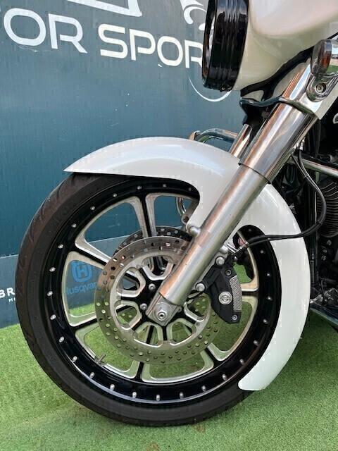 Harley-davidson FLHTCU Ultra Classic Electra Glide Abs