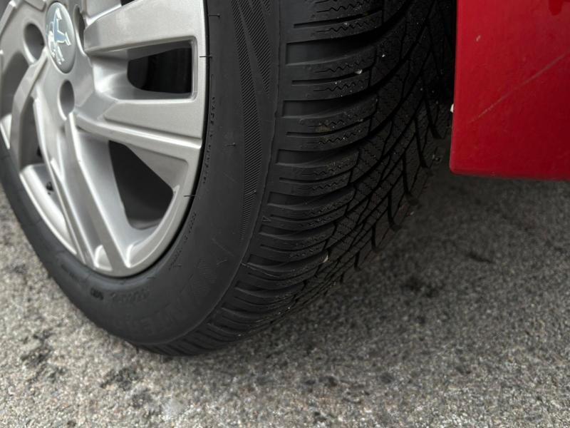 Peugeot 208 5 Porte 1.2 puretech Active s&s 75cv ADATTA NEOPATENTATI