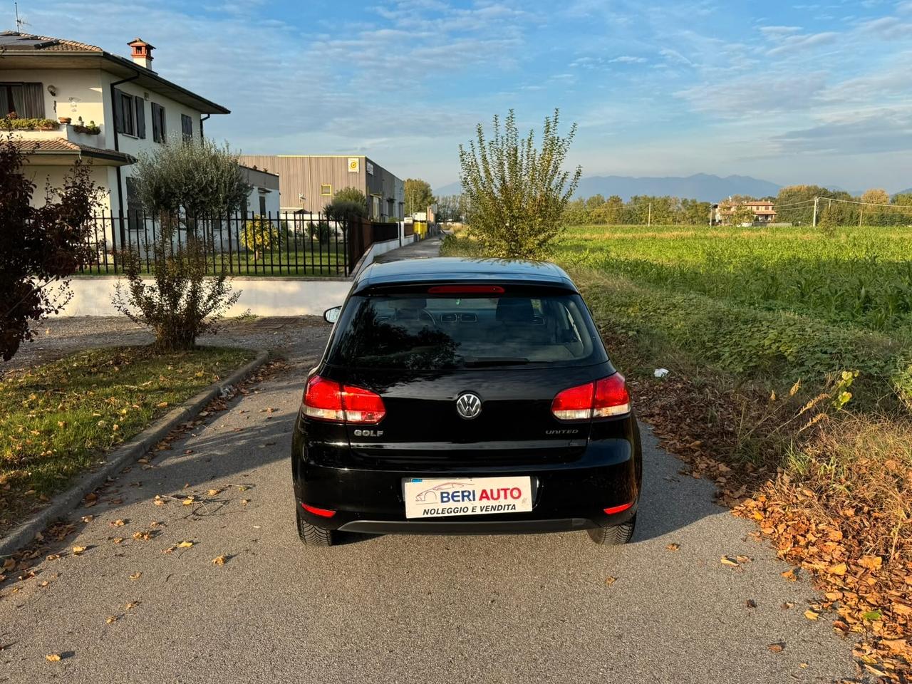 Volkswagen Golf benzina leggermente grandinata