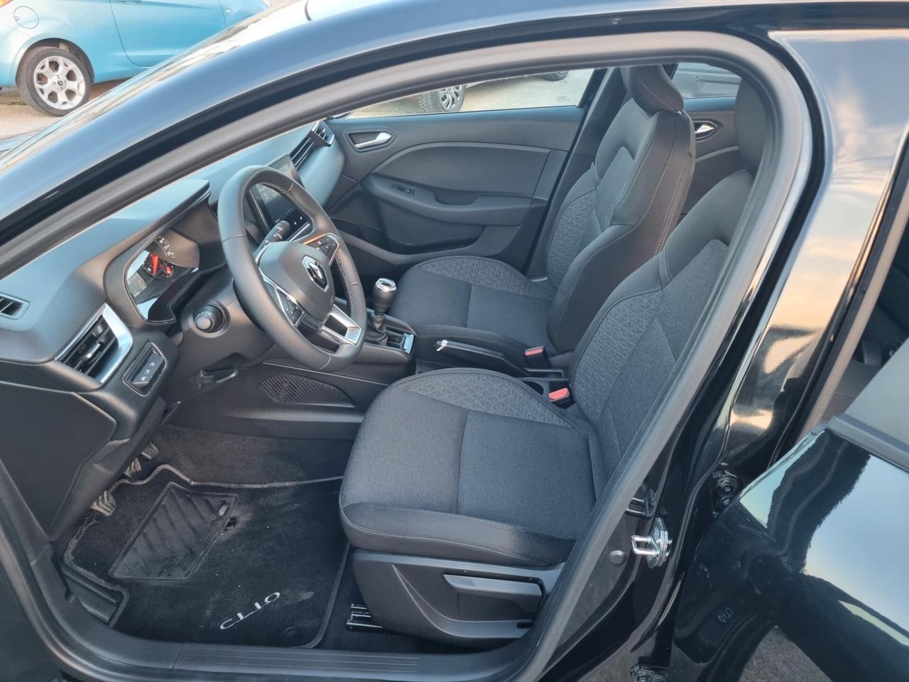 Renault Clio TCe 90 CV 5/PORTE FULL LED/NAVI