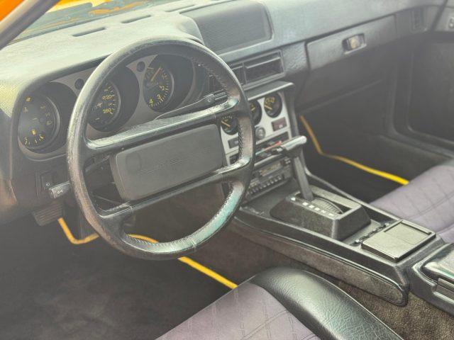 PORSCHE 944 944