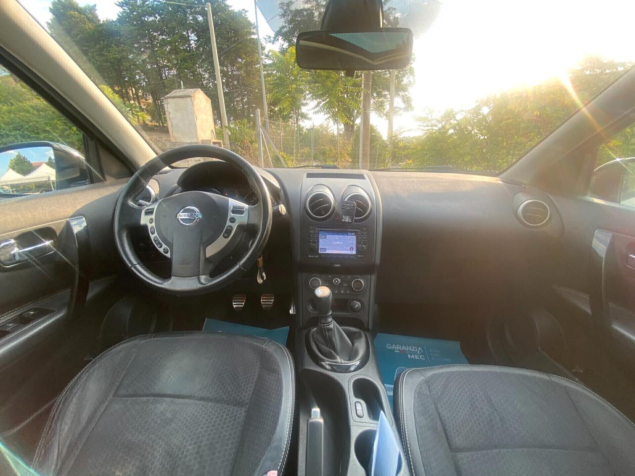 Nissan Qashqai 1.6 dCi Tekna (Tetto-Navi-Retro)