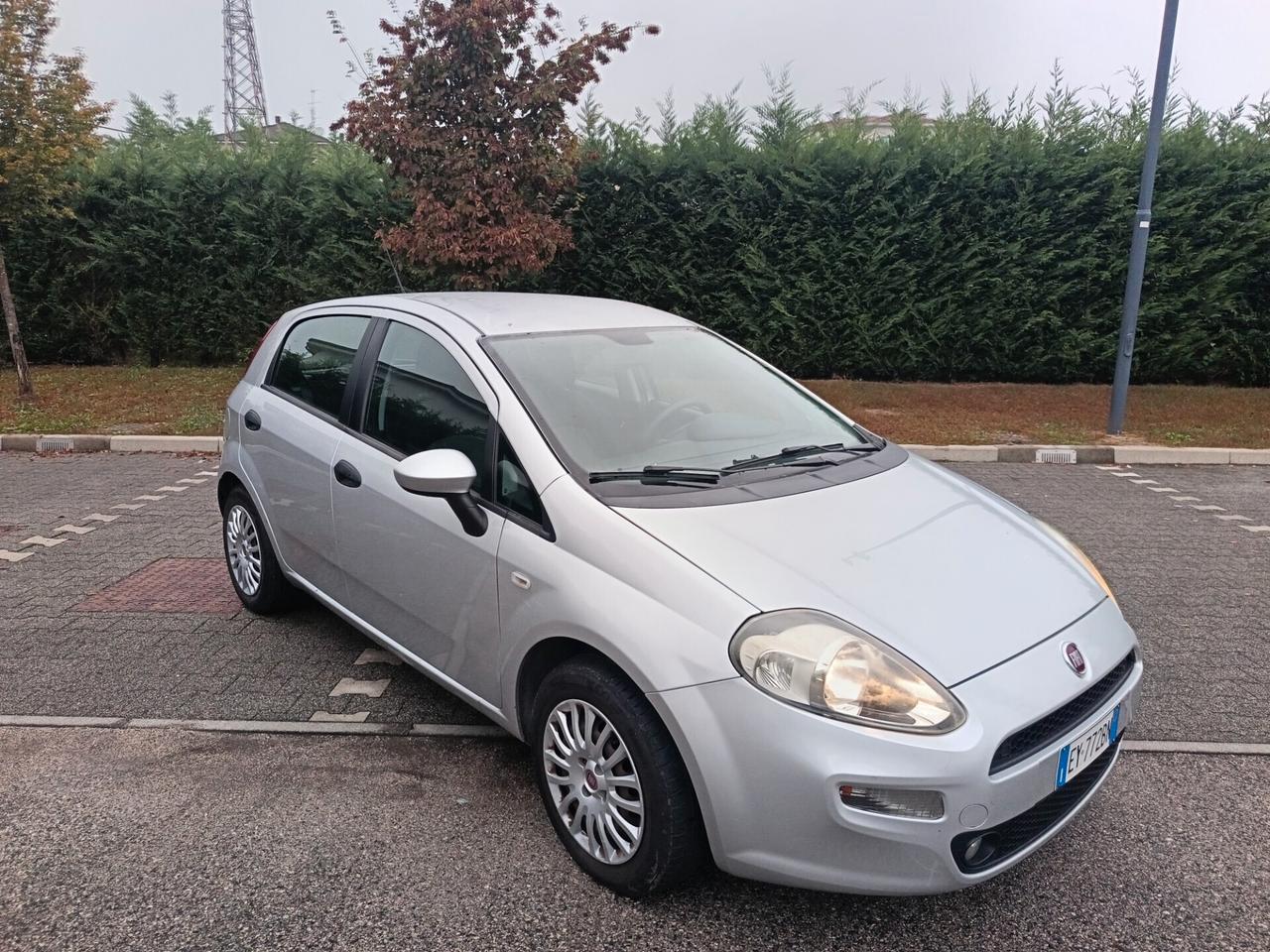 Fiat Punto 1.3 MJT II 75 CV 2015 ok neo patente