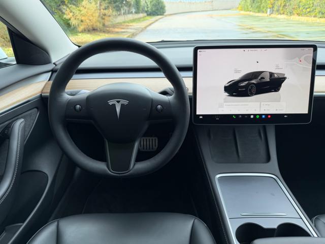 TESLA Model 3 PERFORMANCE NAVI+PELLE+PINZE ROSSE+SPOILER