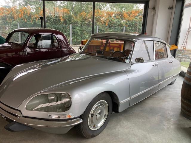 Citroen DS 21 Pallas cambio semiautomatico anno 1968 "cruscotto ad onda bicolore"