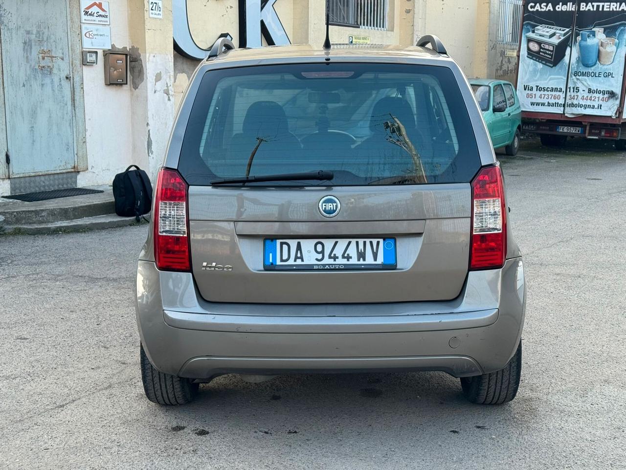 Fiat Idea 1.4 16V Black Motion