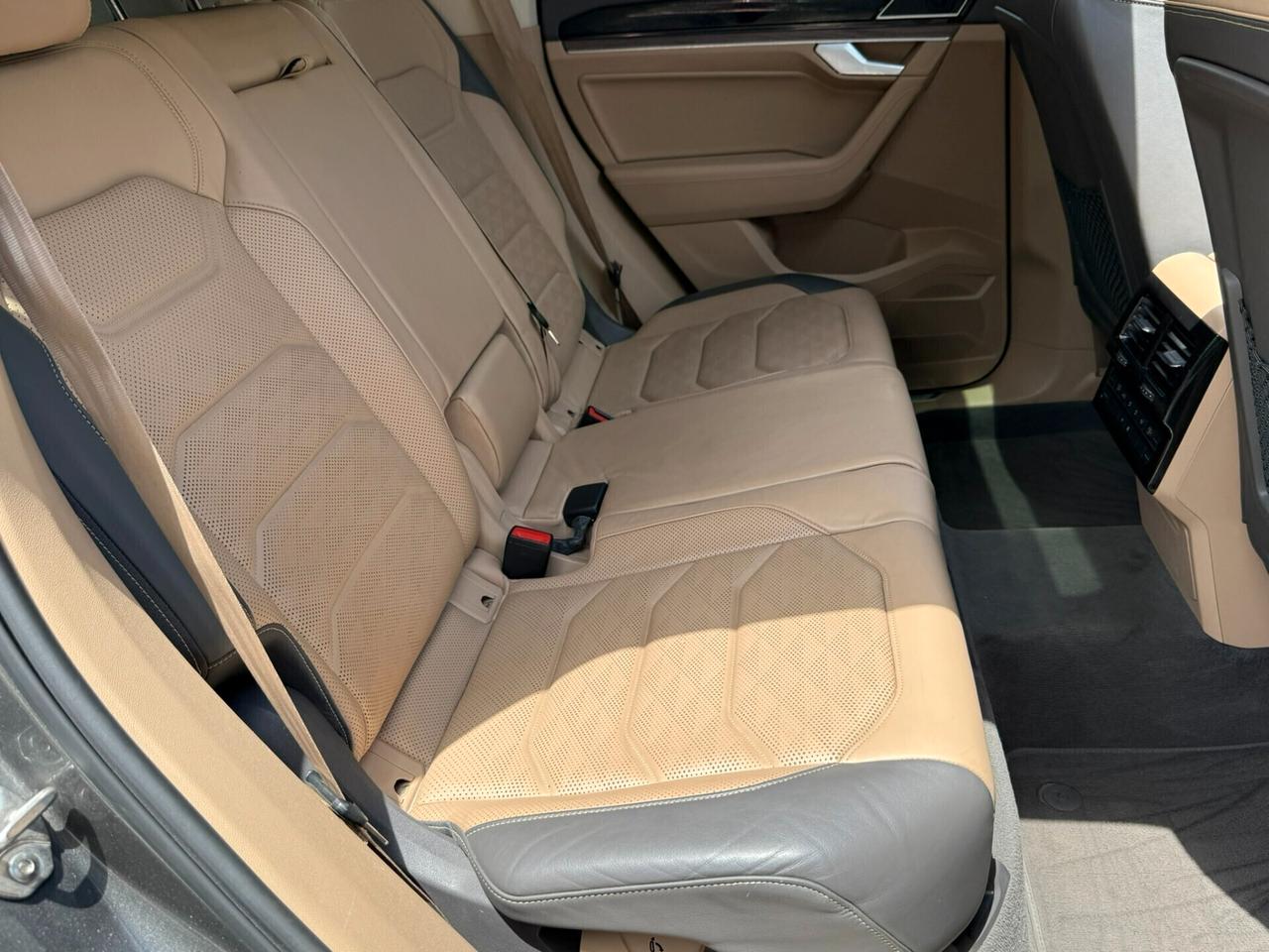 Volkswagen Touareg 3.0 V6 TDI SCR Advanced Tetto