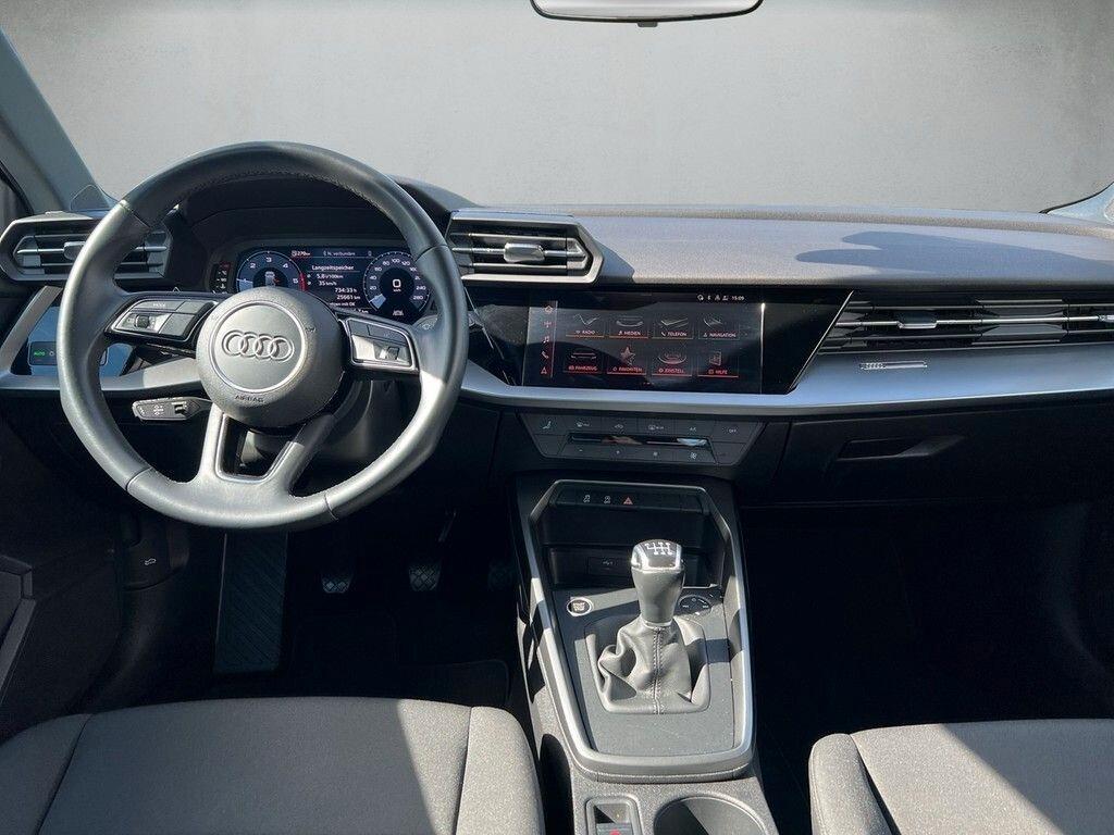 Audi A3 Sedan 30 TDI Business