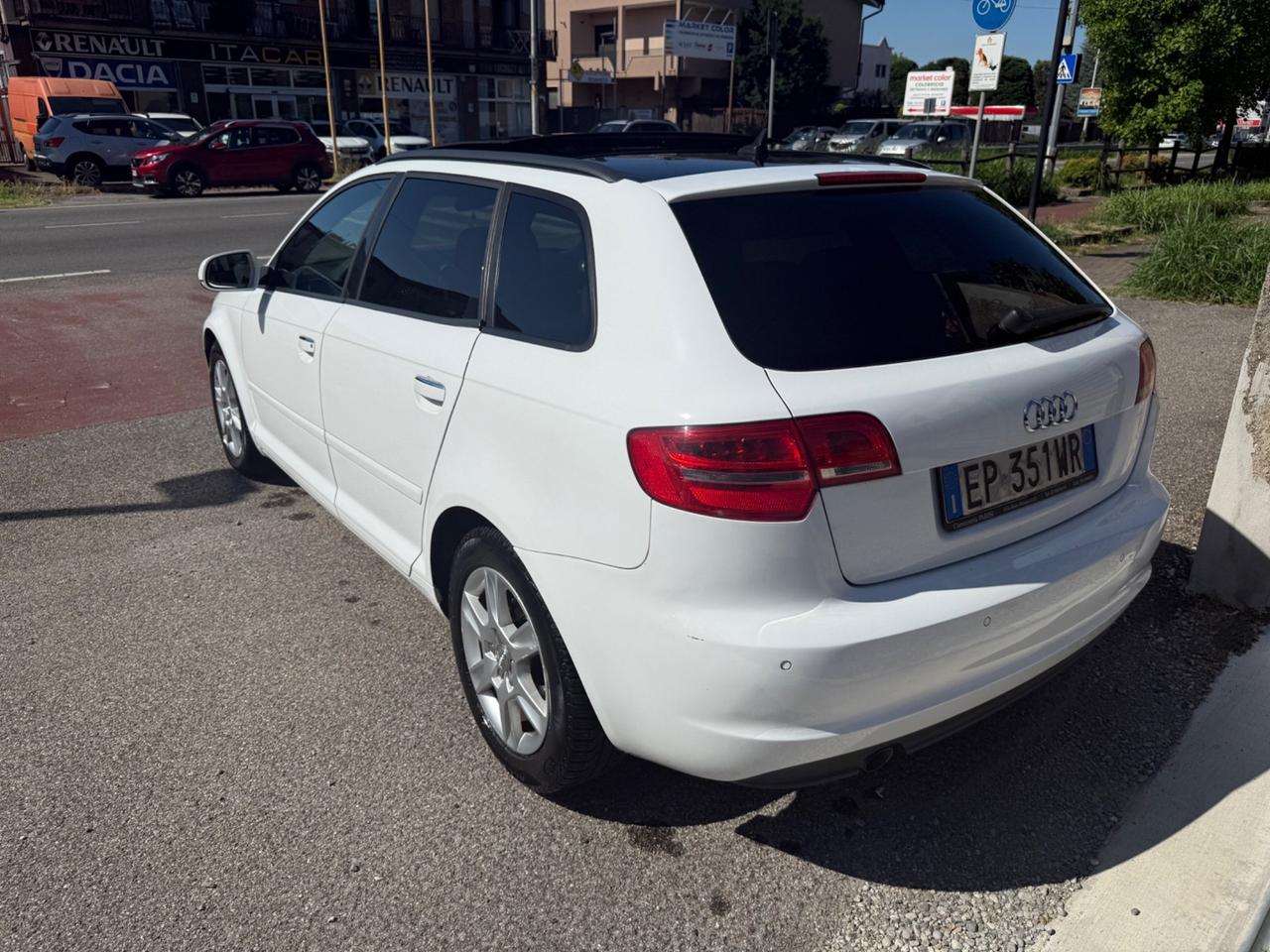Audi A3 1.6 105 cv