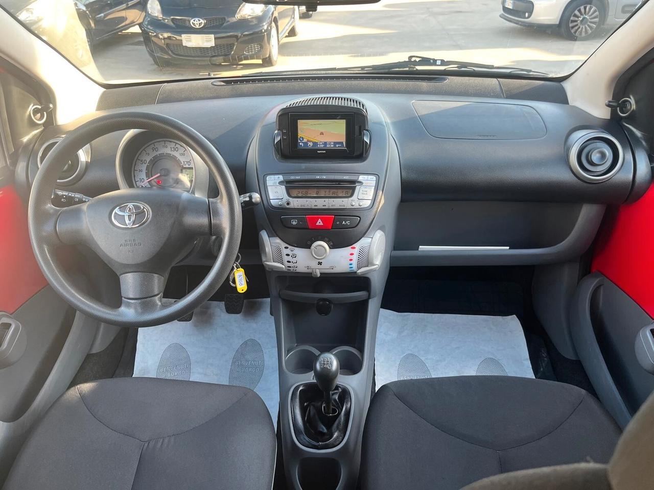 Toyota Aygo 1.0 VVT-i 68cv 5p. Navi Edition- OK Neopatentati