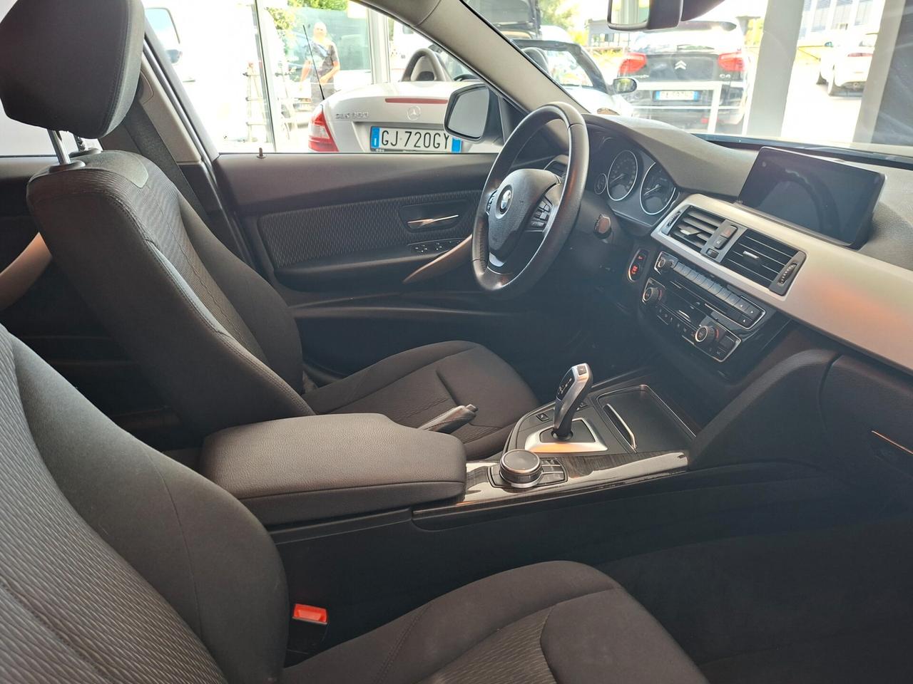 Bmw 320d xDrive SW 2017 pochi km