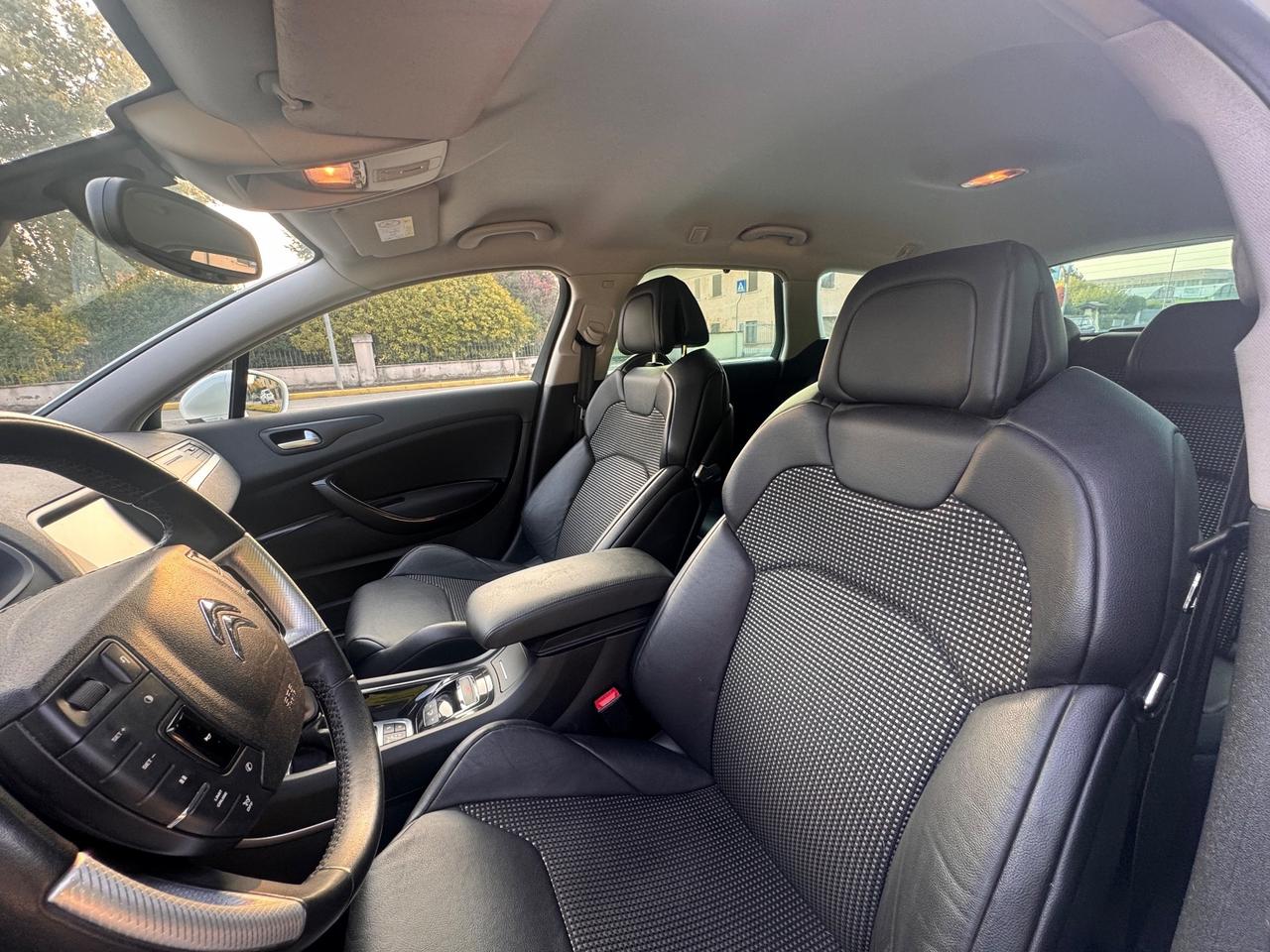 Citroen C5 BlueHDi 180 EAT6 S&S Hydractive Business Tourer