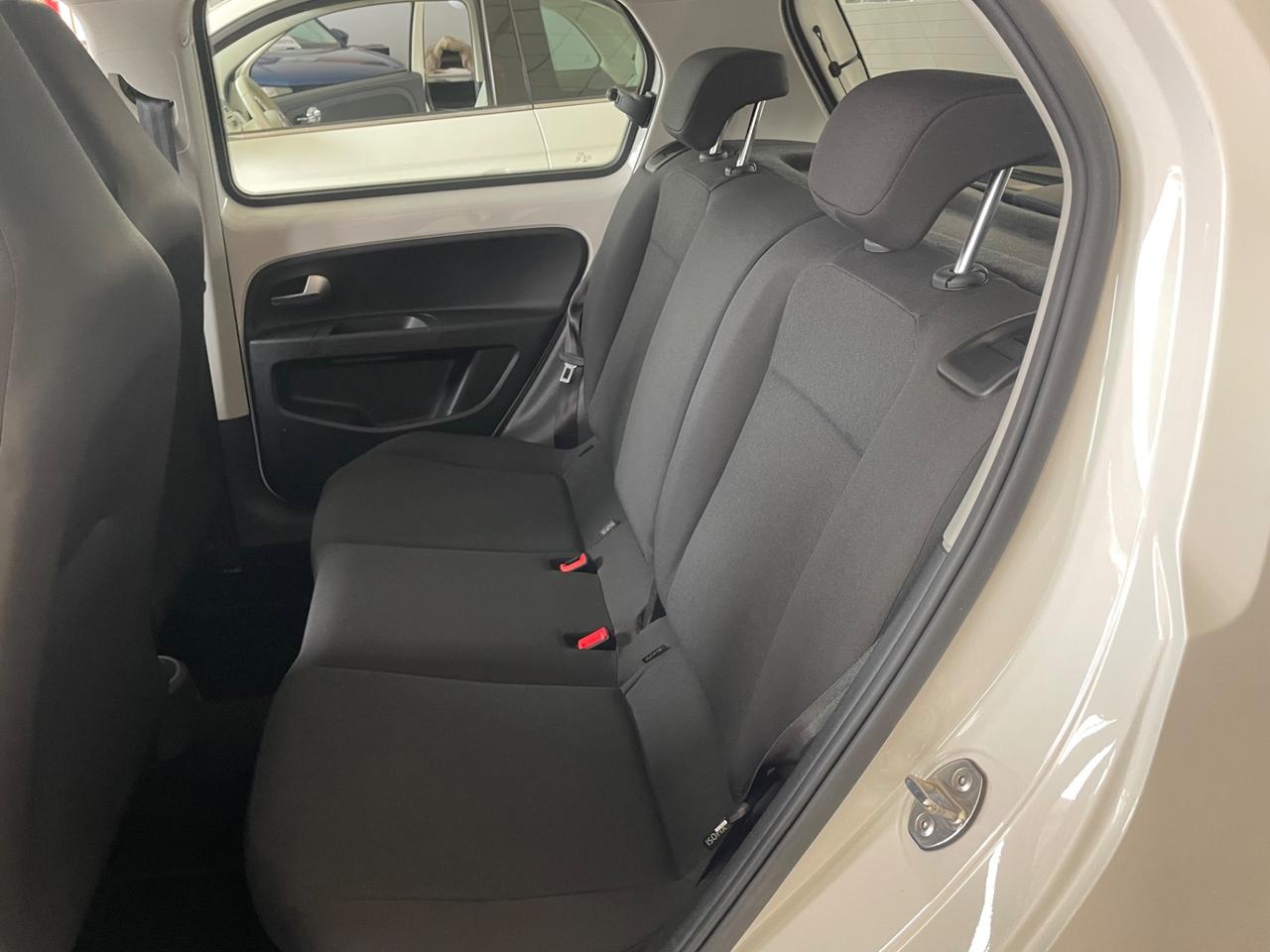 Volkswagen up! 1.0 75 CV 5p. move ASG - Nessun vincolo -