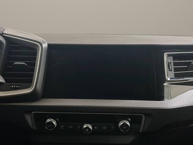 AUDI A1 SPB 30 TFSI Identity Black