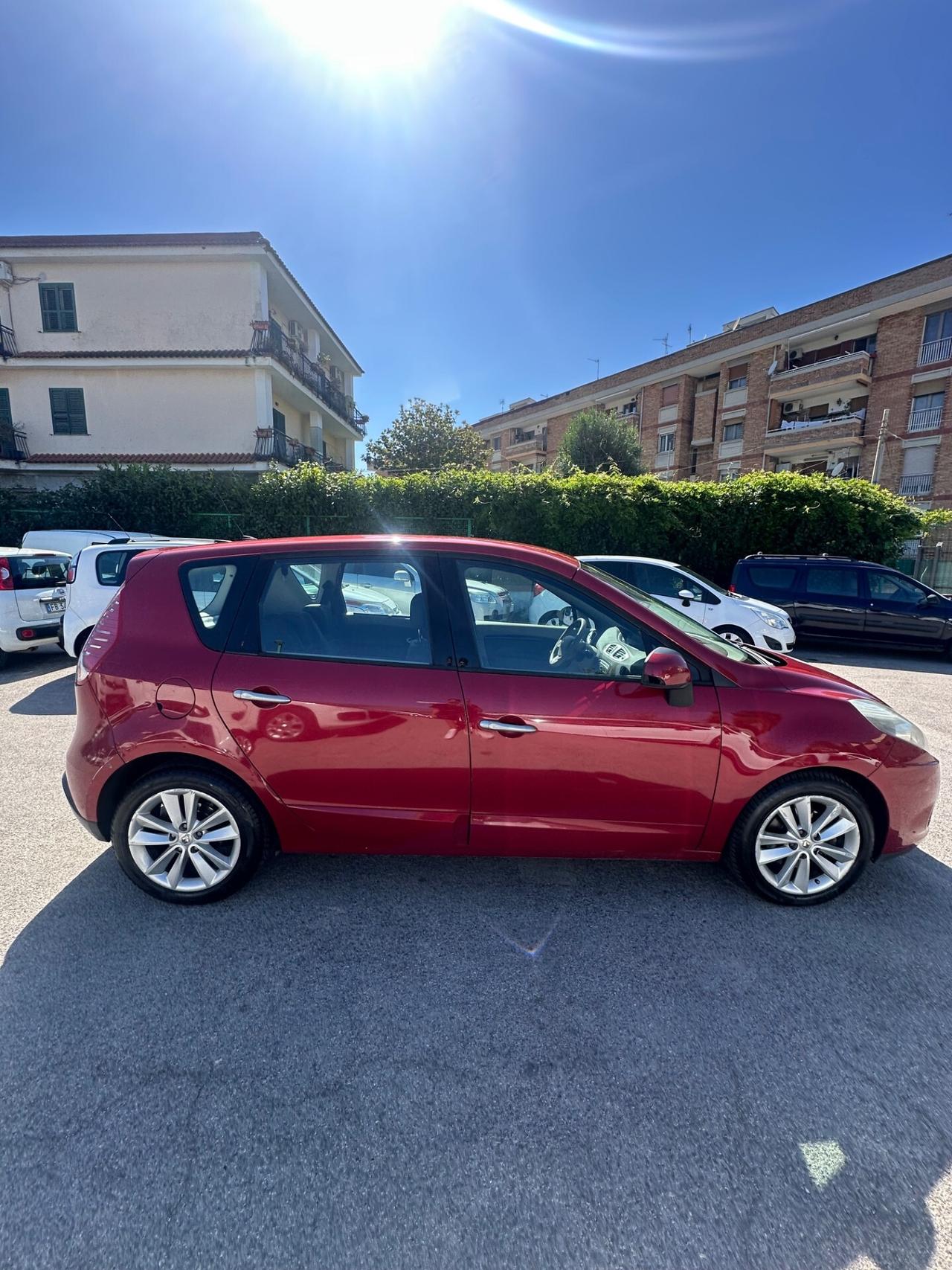Renault Scenic Scénic X-Mod 1.5 dCi 110CV Luxe