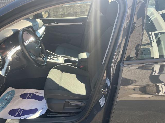 VOLKSWAGEN Golf 2.0 TDI DSG 116 Life