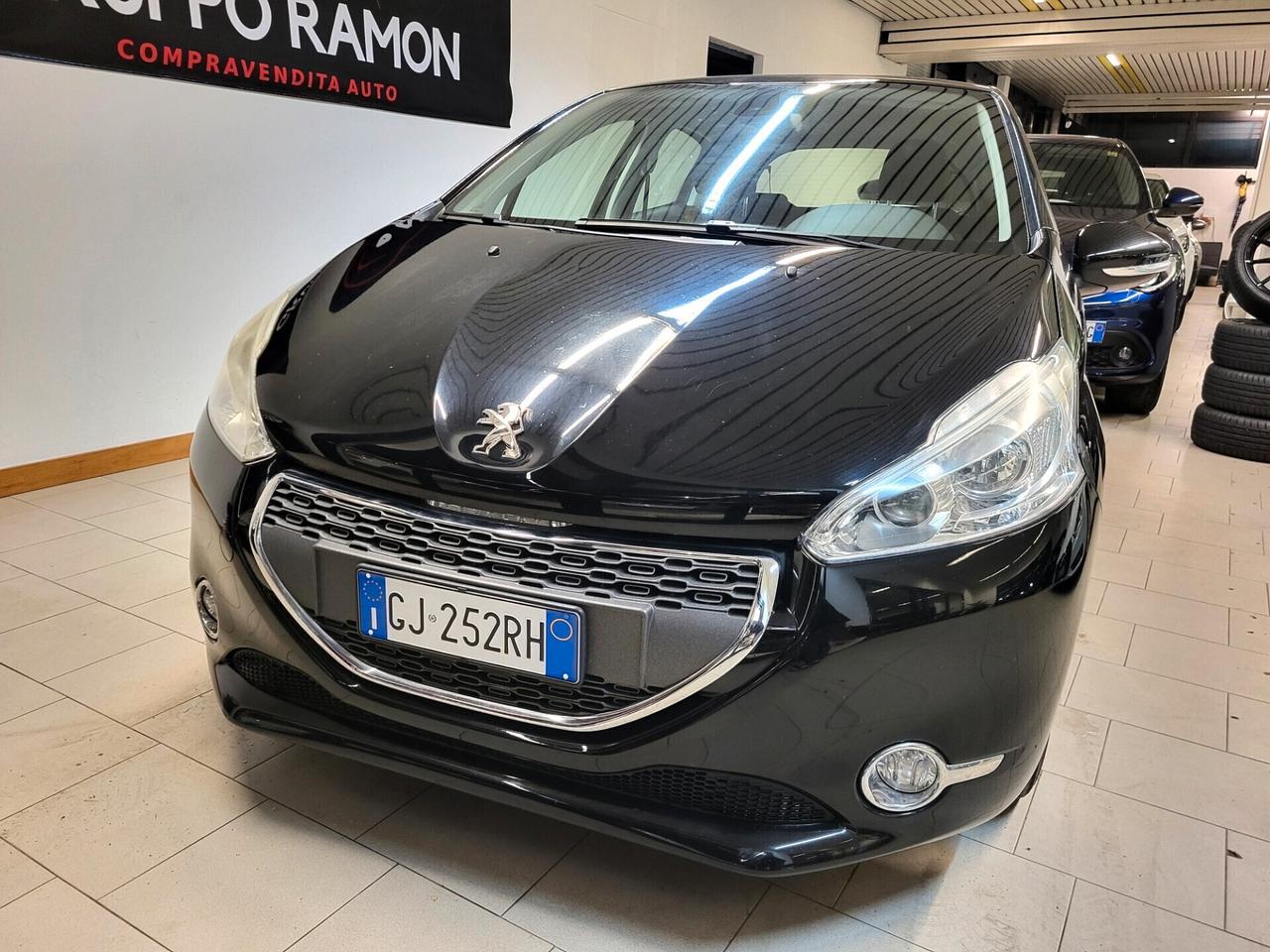 Peugeot 208 1.6 e-HDi 115 CV Stop&Start Allure