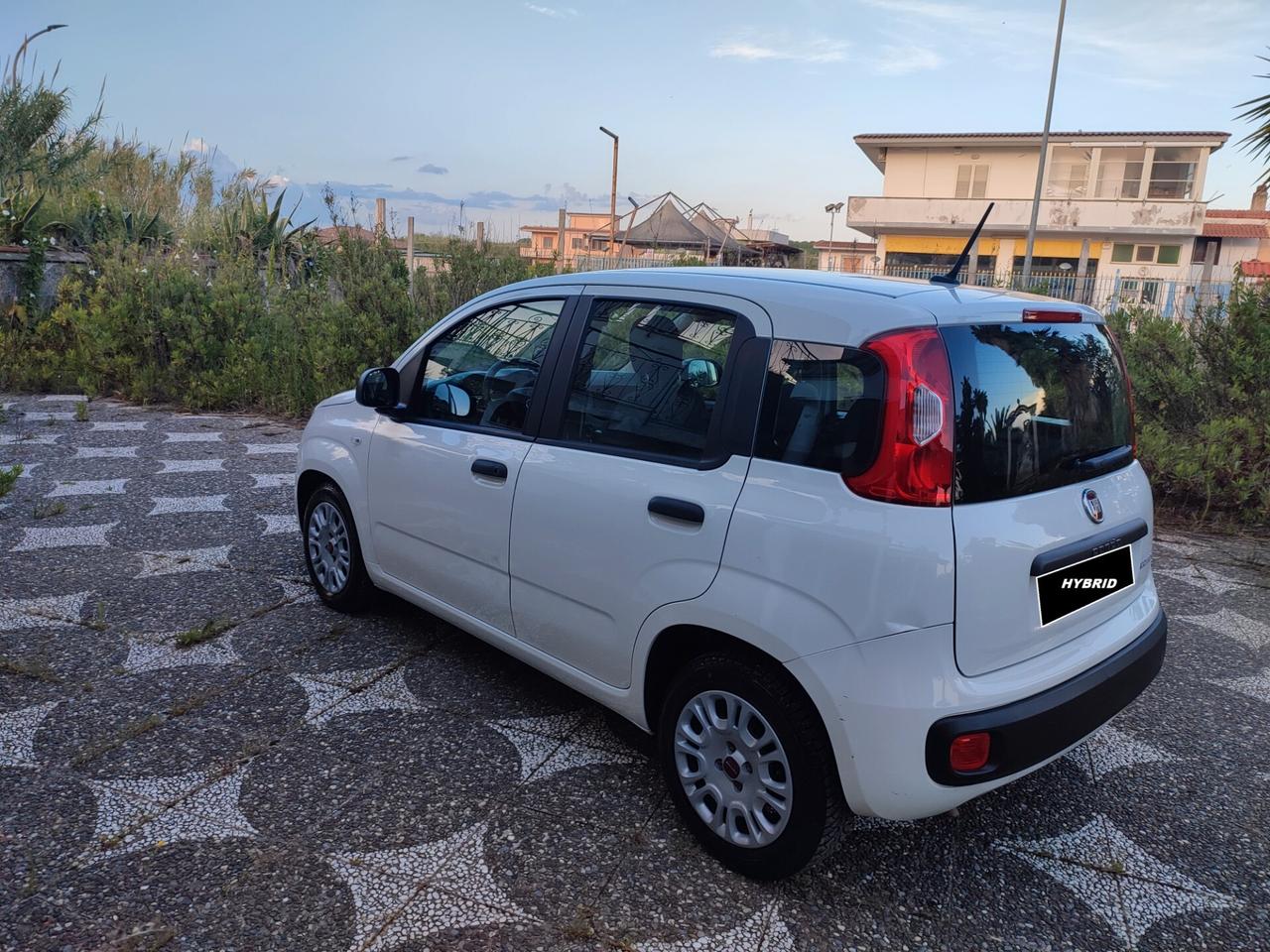 Fiat Panda HYBRID 1.0 S&S 70 CV E6D COMANDI AL VOLANTE CLIMA
