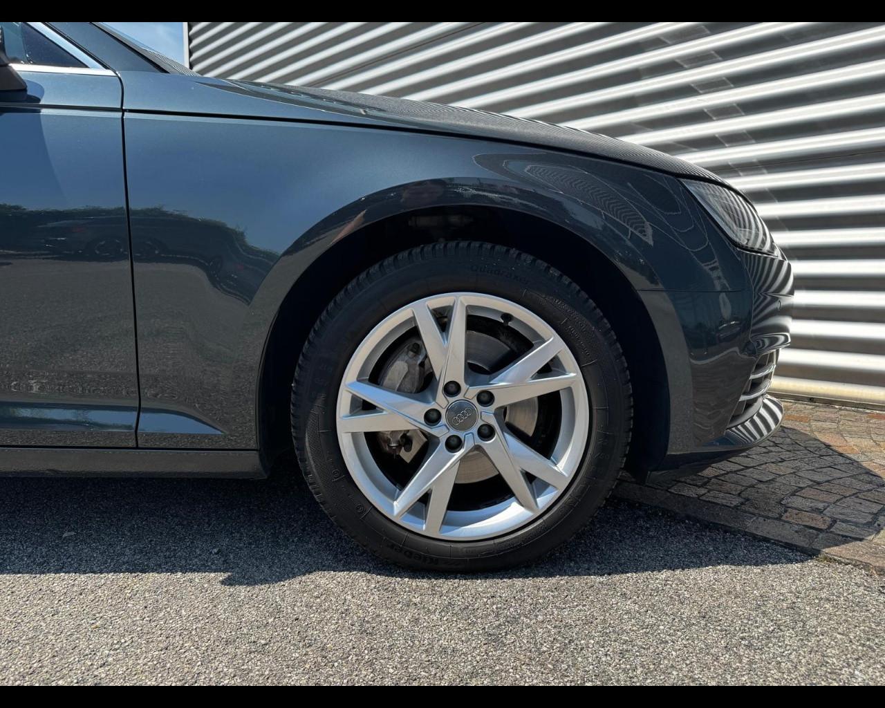 AUDI A4 AVANT 40 TDI S-TRONIC SPORT
