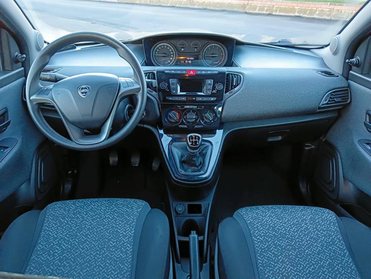 Lancia Ypsilon 1.2 69 CV Unico Prop.